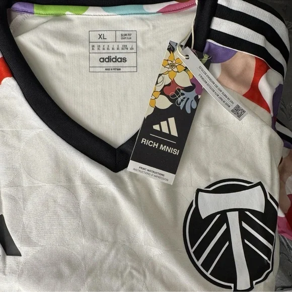 Portland Timbers Adidas x Rich Mnisi NWT Love Unites Pride Pre-Match Jersey XL - Picture 7 of 10